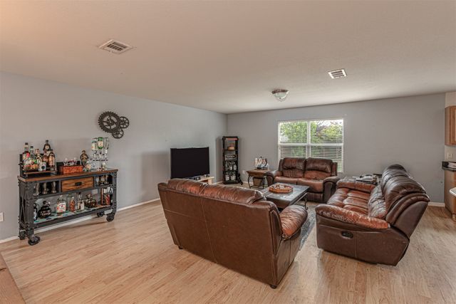 2020 Wellington Point, Heartland, TX 75126