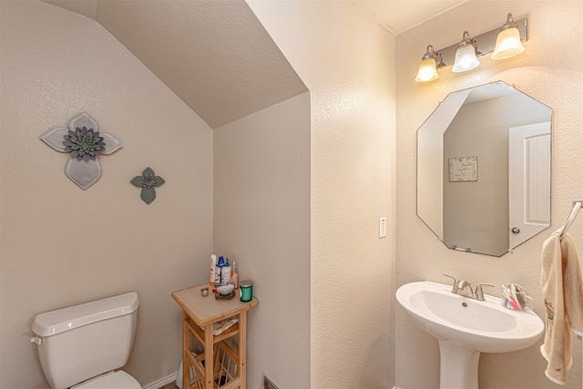 2020 Wellington Point, Heartland, TX 75126