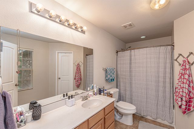 2020 Wellington Point, Heartland, TX 75126