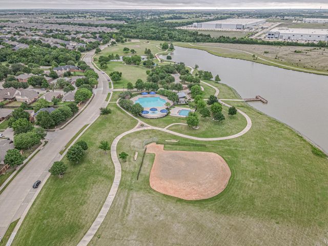2020 Wellington Point, Heartland, TX 75126