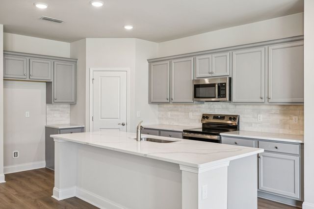 312 Stonehaus Circle, Antioch, TN 37013