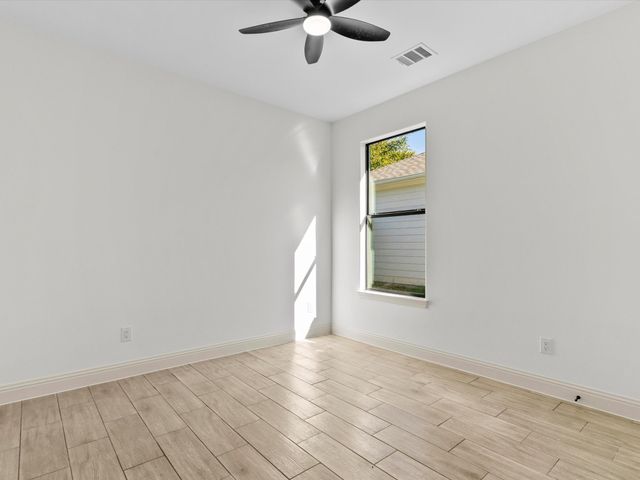 5105 Waterbury Court, Granbury, TX 76048