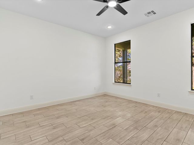 5105 Waterbury Court, Granbury, TX 76048