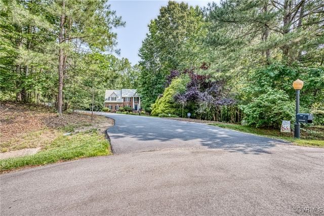 12300 Trumpington Ct, Chesterfield, VA 23838