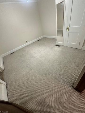111 Summit Avenue, Burlington, NC 27215