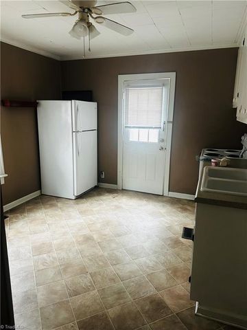 111 Summit Avenue, Burlington, NC 27215