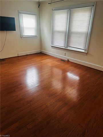 111 Summit Avenue, Burlington, NC 27215