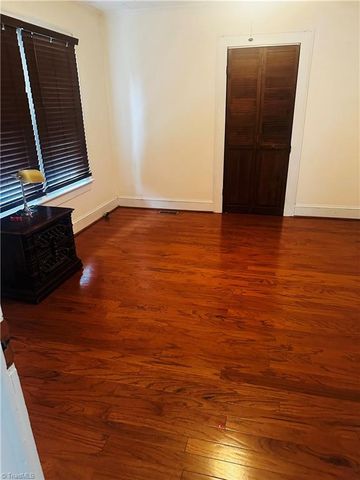 111 Summit Avenue, Burlington, NC 27215