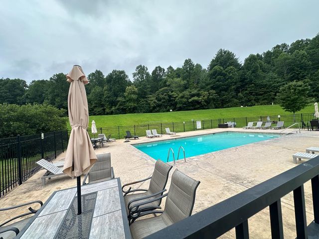 8 Mountain Meadows Drive, Morganton, GA 30560