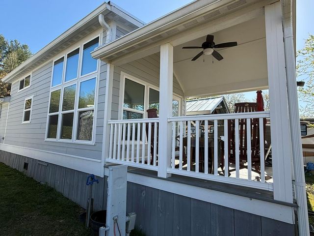 8 Mountain Meadows Drive, Morganton, GA 30560