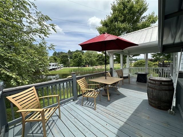 8 Mountain Meadows Drive, Morganton, GA 30560