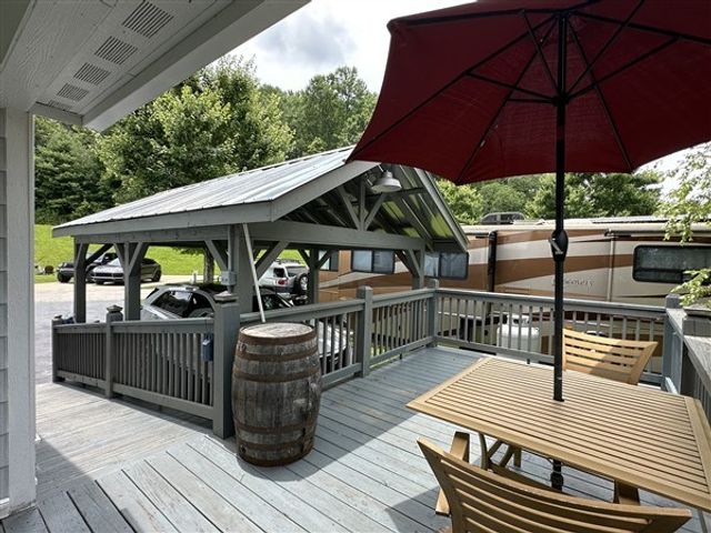 8 Mountain Meadows Drive, Morganton, GA 30560