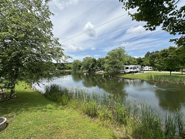 8 Mountain Meadows Drive, Morganton, GA 30560