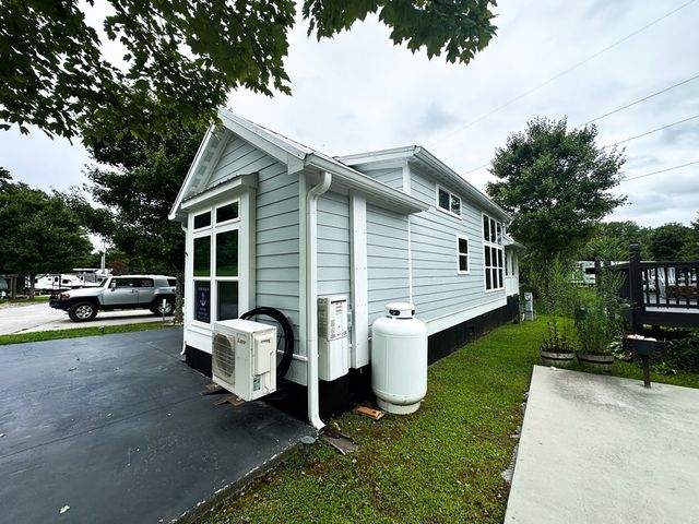 8 Mountain Meadows Drive, Morganton, GA 30560