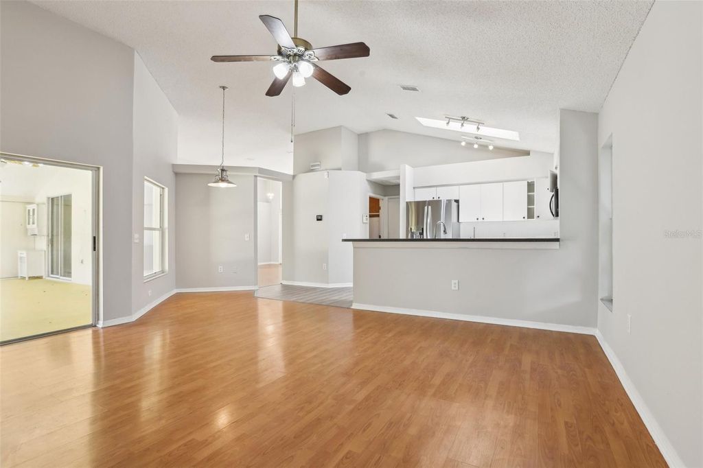 Image 20 of property listing at 9029 WESTBAY BOULEVARD, Tampa, FL 33615