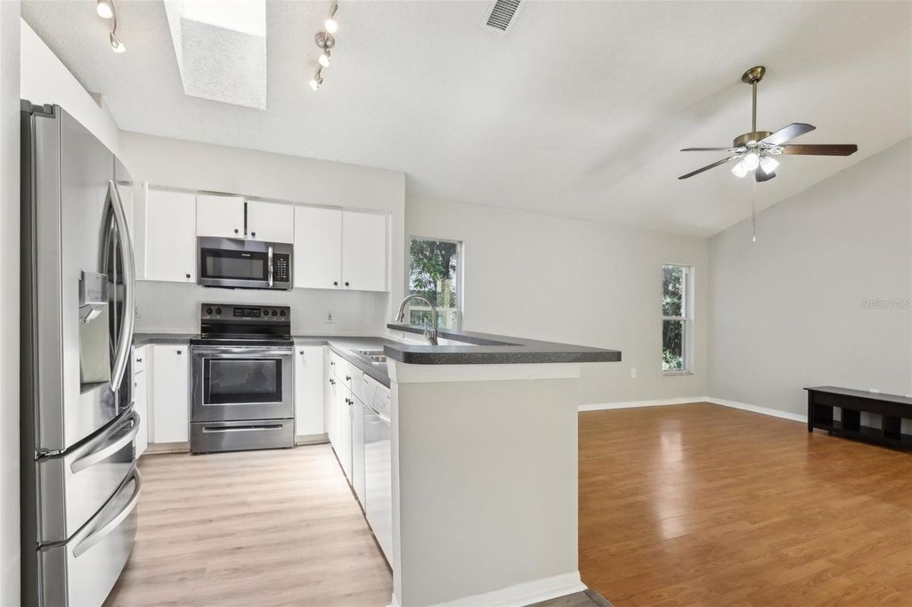 Image 22 of property listing at 9029 WESTBAY BOULEVARD, Tampa, FL 33615