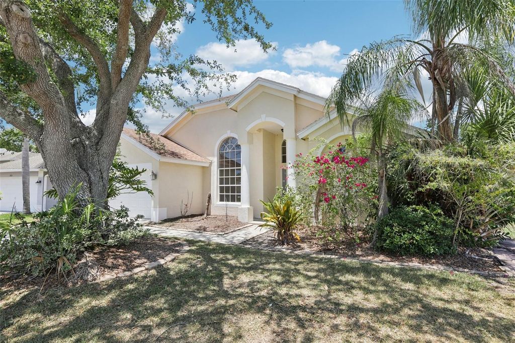 Image 4 of property listing at 9029 WESTBAY BOULEVARD, Tampa, FL 33615