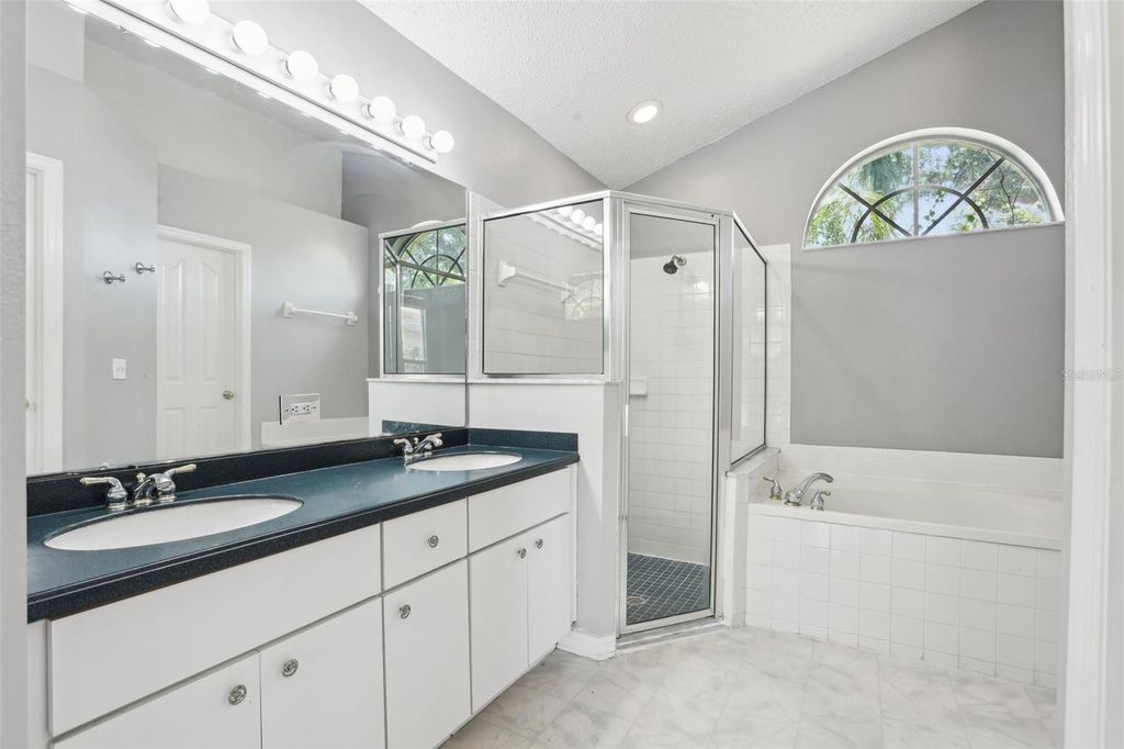 Image 41 of property listing at 9029 WESTBAY BOULEVARD, Tampa, FL 33615