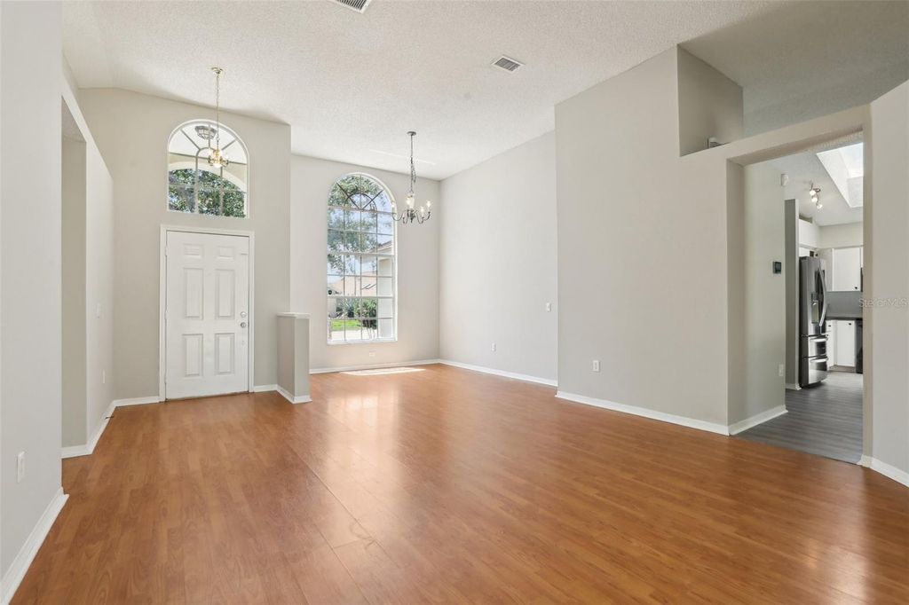 Image 9 of property listing at 9029 WESTBAY BOULEVARD, Tampa, FL 33615