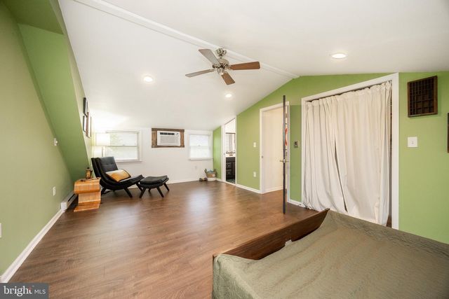 2534 RHOADS RD, Gilbertsville, PA 19525