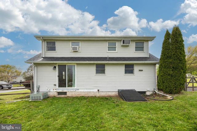 2534 RHOADS RD, Gilbertsville, PA 19525