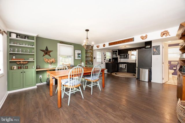 2534 RHOADS RD, Gilbertsville, PA 19525