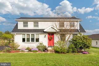 2534 RHOADS RD, Gilbertsville, PA 19525