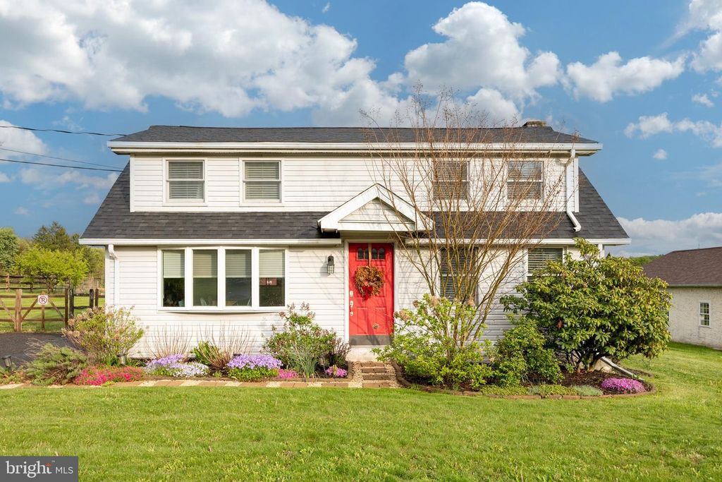 2534 RHOADS RD, Gilbertsville, PA 19525