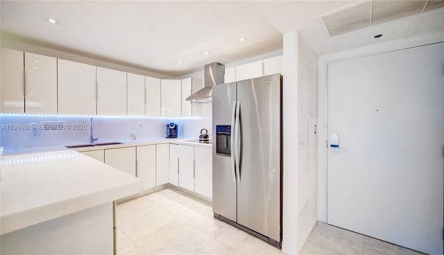 2301 Collins Ave 439, Miami Beach, FL 33139