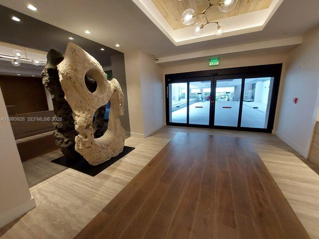 2301 Collins Ave 439, Miami Beach, FL 33139