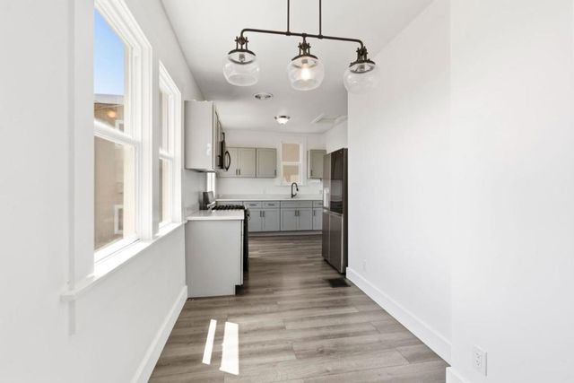 523 Baden Avenue, South San Francisco, CA 94080