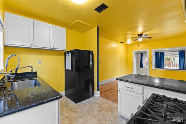 244 Carrington St, Santa Rosa, CA 95407