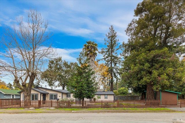 244 Carrington St, Santa Rosa, CA 95407