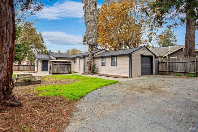 244 Carrington St, Santa Rosa, CA 95407
