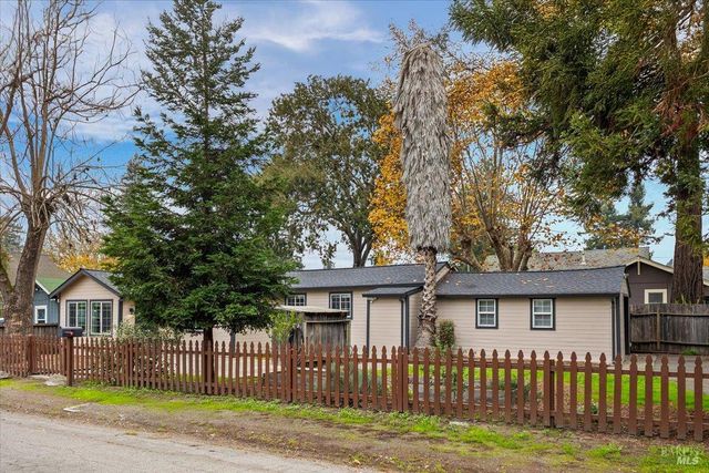 244 Carrington St, Santa Rosa, CA 95407
