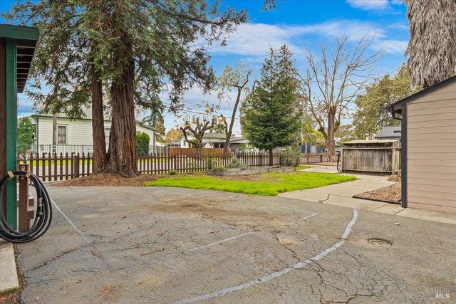 244 Carrington St, Santa Rosa, CA 95407