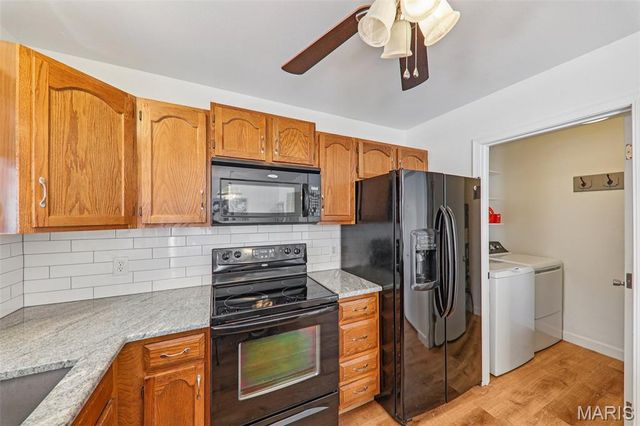 1760 Honeysuckle Drive 8, St Charles, MO 63303