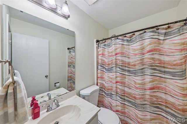 1760 Honeysuckle Drive 8, St Charles, MO 63303