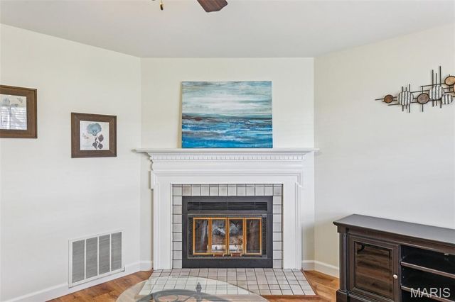 1760 Honeysuckle Drive 8, St Charles, MO 63303