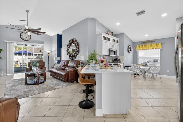 3881 HAMPTON HILLS DRIVE, Lakeland, FL 33810