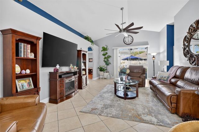 3881 HAMPTON HILLS DRIVE, Lakeland, FL 33810