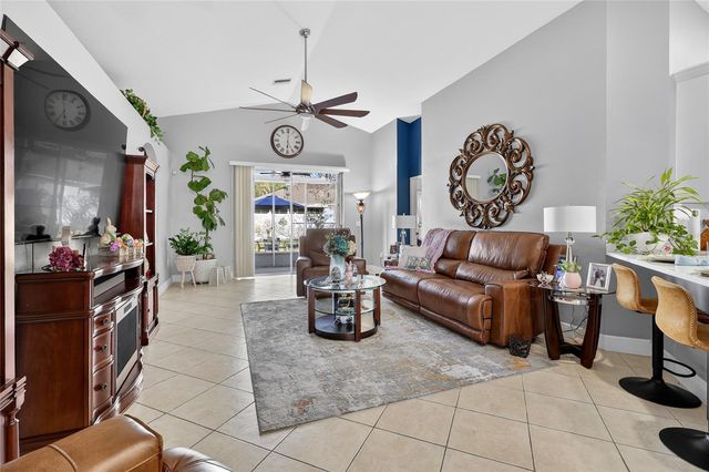 3881 HAMPTON HILLS DRIVE, Lakeland, FL 33810