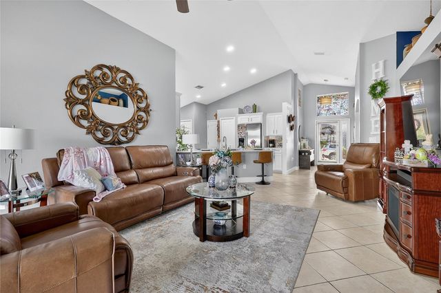 3881 HAMPTON HILLS DRIVE, Lakeland, FL 33810