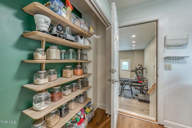 2 Flo Court, Johnson City, TN 37604