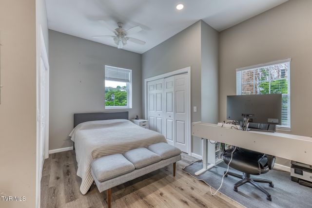 2 Flo Court, Johnson City, TN 37604