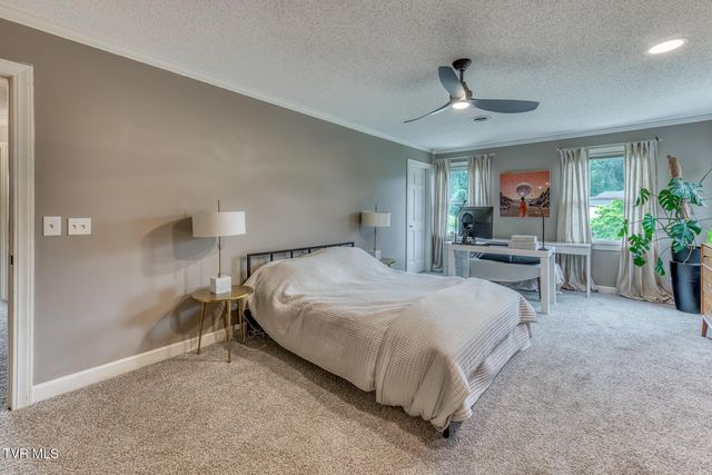 2 Flo Court, Johnson City, TN 37604