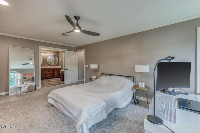 2 Flo Court, Johnson City, TN 37604