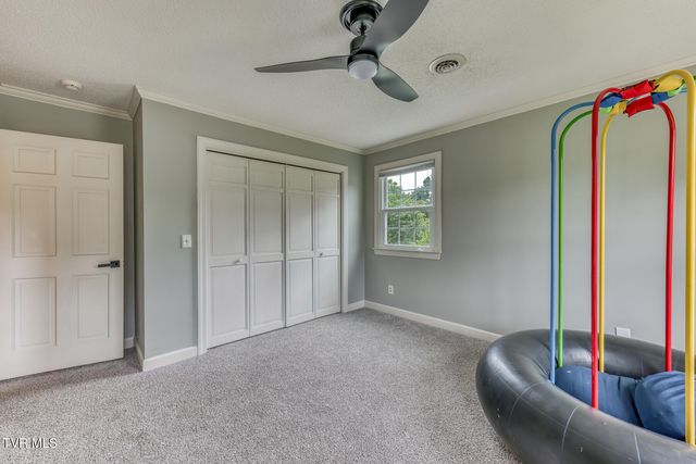 2 Flo Court, Johnson City, TN 37604