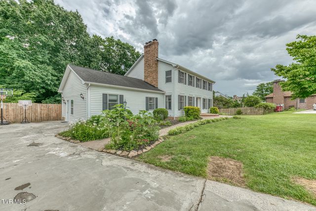 2 Flo Court, Johnson City, TN 37604