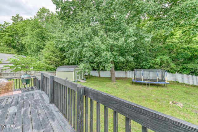 2 Flo Court, Johnson City, TN 37604